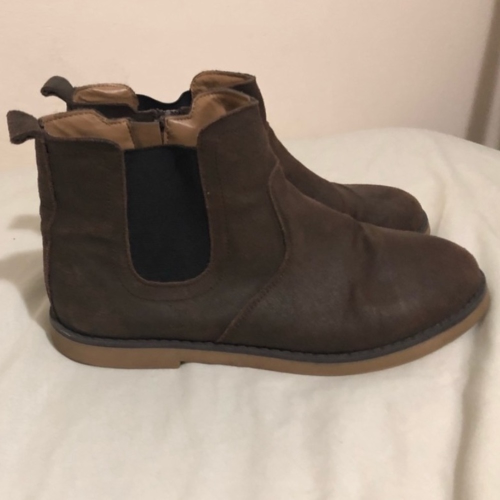 Brown Suede Chelsea Boots